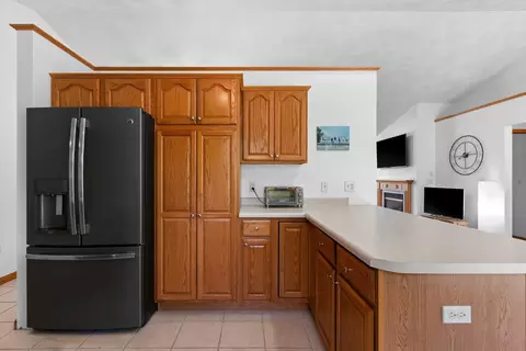 Kitchen - w6034 Paige Way, Appleton, WI 54915 photo 3 of 5