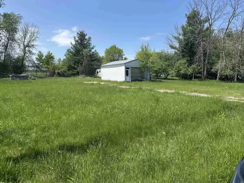 3213 23rd St, Menominee, MI 49858