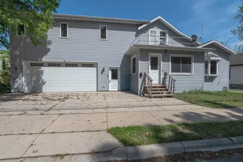 124 S Custer St, Brillion, WI 54110