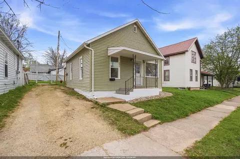 406 W Spring St, New London, WI 54961