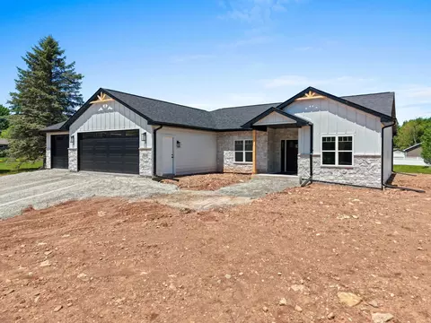 Exterior - 5728 W Spencer St, Appleton, WI 54914 photo 10 of 10