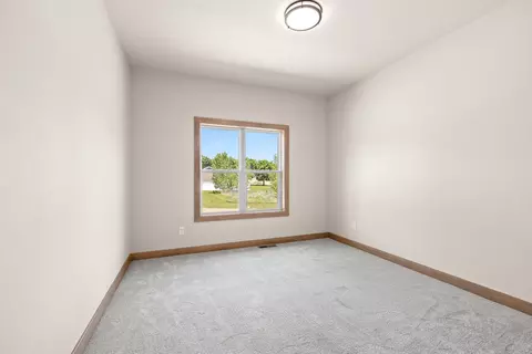 Bedroom - 5728 W Spencer St, Appleton, WI 54914 photo 5 of 10