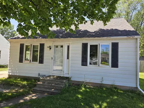 1016 Cleveland St, Green Bay, WI 54304