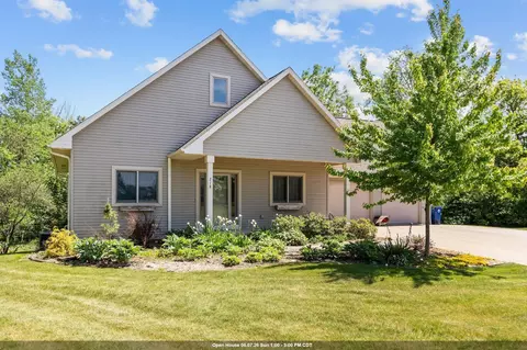 218 Emily Way, Hortonville, WI 54944