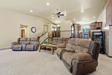 Living - 11 Kools Ct, Appleton, WI 54914 photo 3 of 5