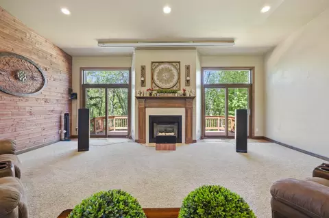 Living - 11 Kools Ct, Appleton, WI 54914 photo 1 of 5