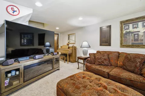 Living - 11 Kools Ct, Appleton, WI 54914 photo 5 of 5