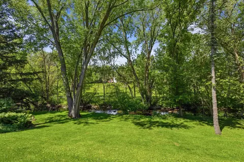 Exterior - 11 Kools Ct, Appleton, WI 54914 photo 11 of 11