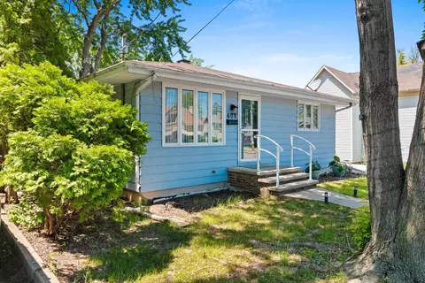 Exterior - 609 S Memorial Dr, Appleton, WI 54914 photo 10 of 10