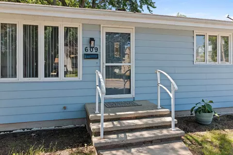 Other - 609 S Memorial Dr, Appleton, WI 54914 photo 8 of 8