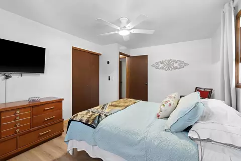 Bedroom - 609 S Memorial Dr, Appleton, WI 54914 photo 5 of 7