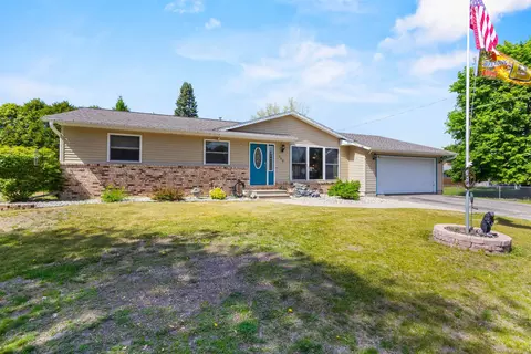 530 Mcgraw St, Peshtigo, WI 54157