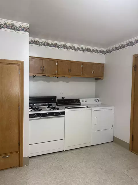 814 W 3rd St, Appleton, WI 54914 photo 4