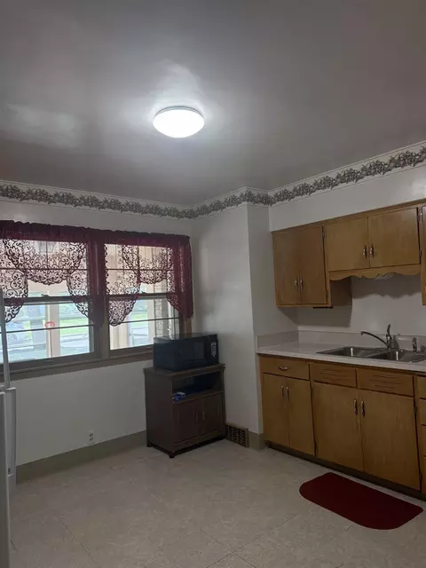 814 W 3rd St, Appleton, WI 54914 photo 3