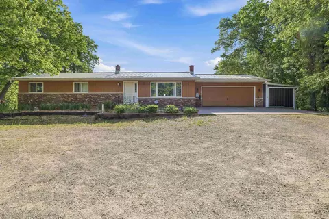 n3660 9th Avenue, Hancock, WI 54943
