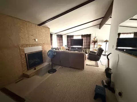 Living - 1170 Overlook Dr, Eagle River, WI 54521 photo 3 of 4