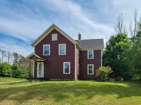 390 Water St, Iola, WI 54945