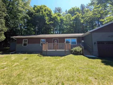 462 N 7th Pl, Sturgeon Bay, WI 54235
