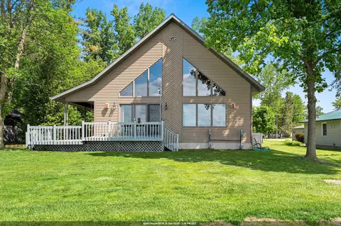 n6298 Cattau Beach Road, Shawano, WI 54166