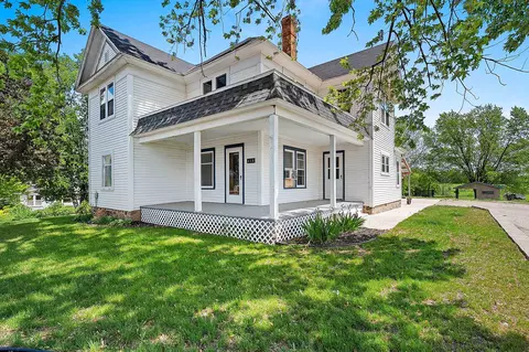 418 S Cecil St, Bonduel, WI 54107