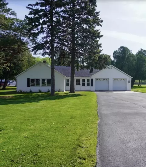 535 Van Dyne Rd, Fond Du Lac, WI 54937