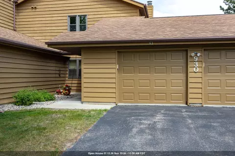 930 Manor Dr #63, Neenah, WI 54956