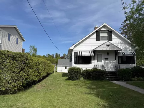 3621 Tannery Rd, Two Rivers, WI 54241