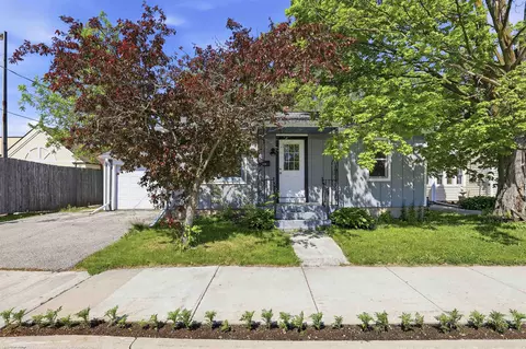 1831 S Oneida St, Appleton, WI 54915