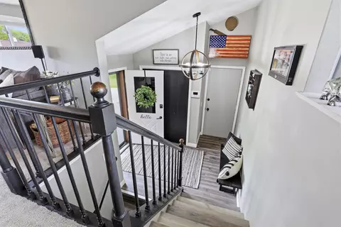 Entry Way - 3236 S Whip Poor Will Ln, Appleton, WI 54915 photo 1 of 2