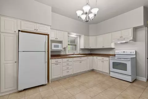 Kitchen - 719 S State St, Appleton, WI 54911 photo 2 of 6