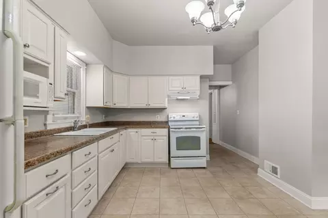 Kitchen - 719 S State St, Appleton, WI 54911 photo 3 of 6
