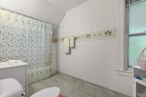 Bath - 719 S State St, Appleton, WI 54911 photo 3 of 7