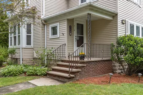 Exterior - 719 S State St, Appleton, WI 54911 photo 9 of 11