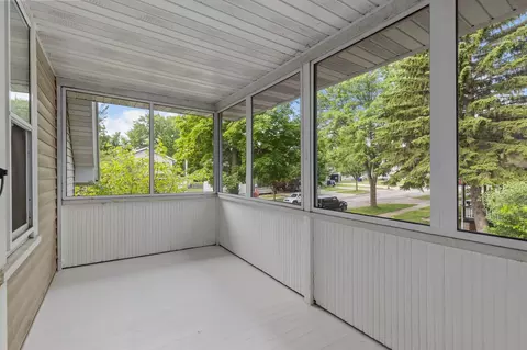 Exterior - 719 S State St, Appleton, WI 54911 photo 2 of 11