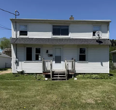 813 Roosevelt St, Menasha, WI 54952