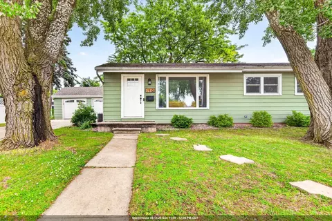 1910 Georgia St, Oshkosh, WI 54902