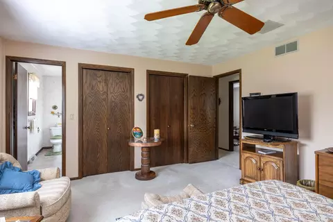 Bedroom - 1017 E Capitol Dr, Appleton, WI 54911 photo 3 of 4