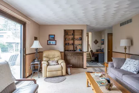 Living - 1017 E Capitol Dr, Appleton, WI 54911 photo 6 of 6