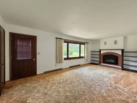 Living - n110 Weir Drive, Berlin, WI 54923 photo 1 of 5