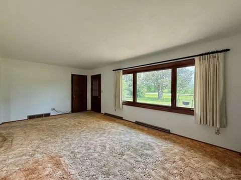 Living - n110 Weir Drive, Berlin, WI 54923 photo 3 of 5