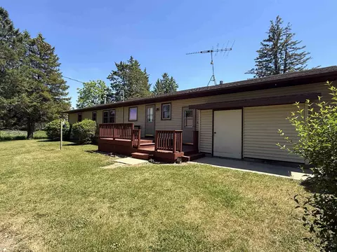 Exterior - n110 Weir Drive, Berlin, WI 54923 photo 13 of 15