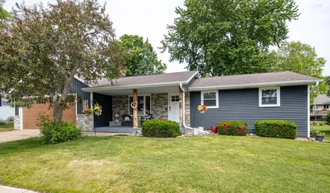 806 Rosehill Rd, Kaukauna, WI 54130