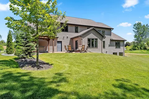 Exterior - w4269 Rose Tree Drive, Appleton, WI 54913 photo 6 of 12