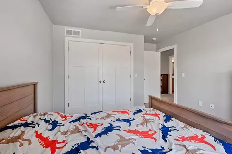 Bedroom - w4269 Rose Tree Drive, Appleton, WI 54913 photo 6 of 10