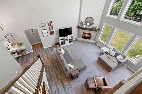 Living - w4269 Rose Tree Drive, Appleton, WI 54913 photo 7 of 7