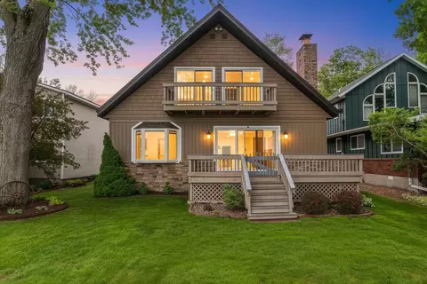 n5894 Lake Drive, Shawano, WI 54166
