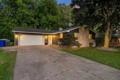 1708 Thelen Ave, Kaukauna, WI 54130