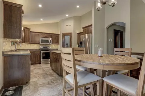 Kitchen - 4800 N Indigo Ln, Appleton, WI 54913 photo 1 of 3