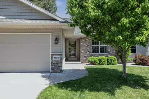 Exterior - 4800 N Indigo Ln, Appleton, WI 54913 photo 4 of 8