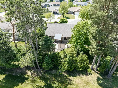 View/Area - 4800 N Indigo Ln, Appleton, WI 54913 photo 3 of 12